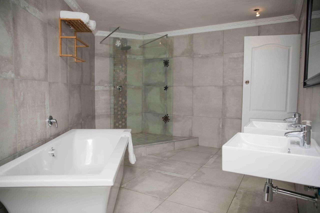Palmwood Guesthouse Amanzimtoti Kültér fotó
