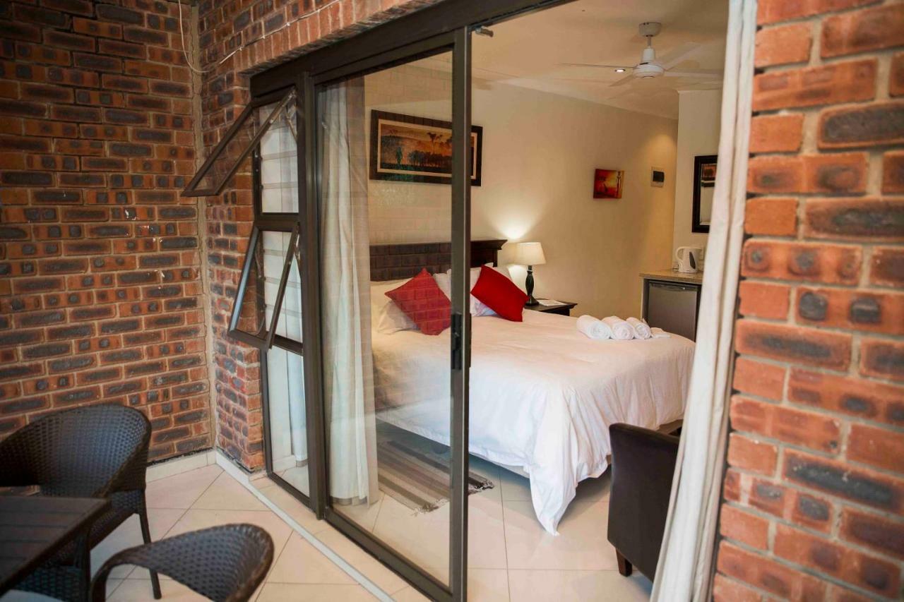 Palmwood Guesthouse Amanzimtoti Kültér fotó