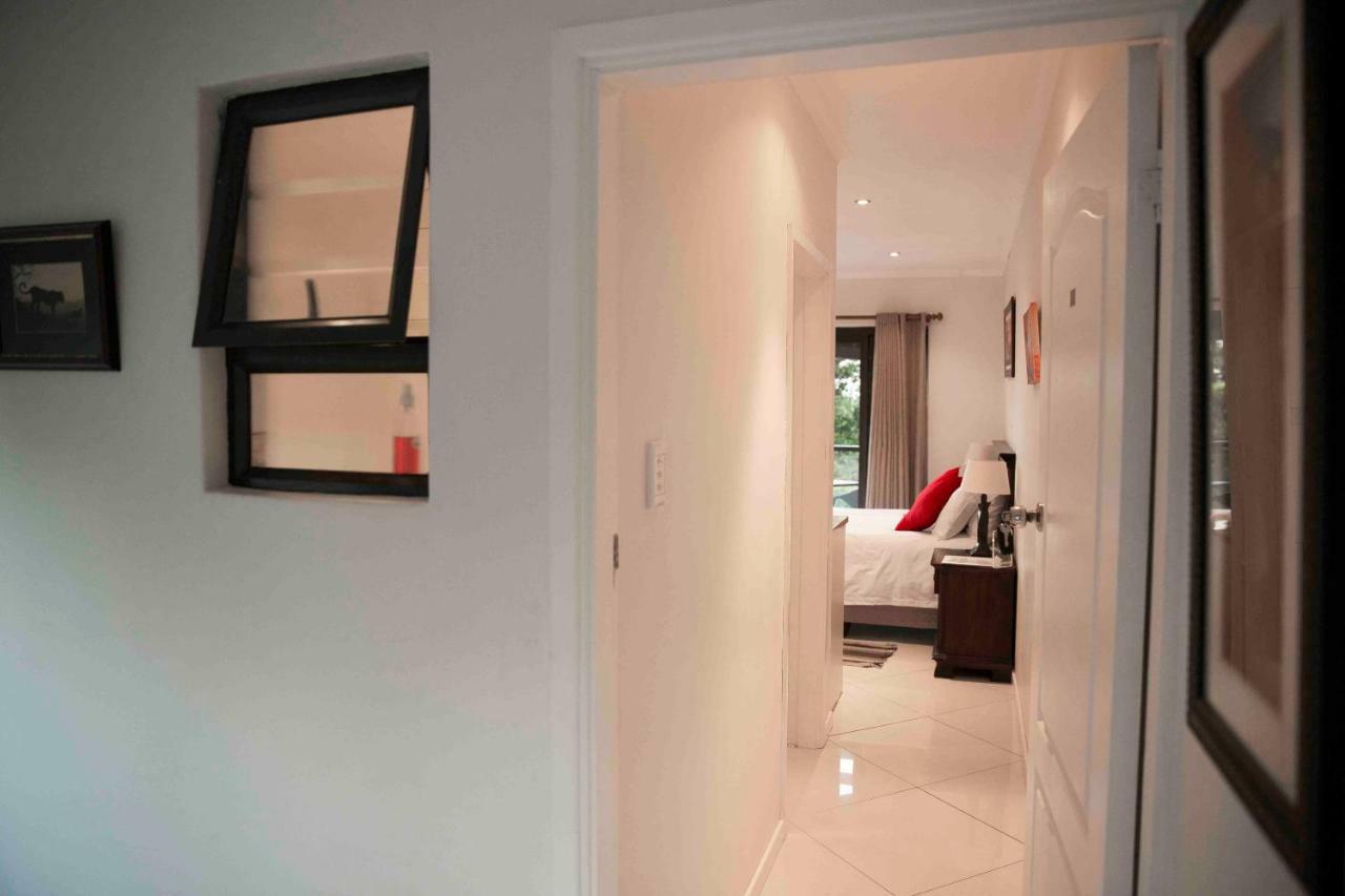 Palmwood Guesthouse Amanzimtoti Kültér fotó